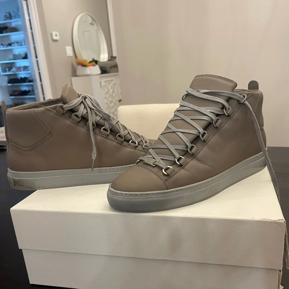 Men's Balenciaga sneakers - Picture 1 of 7